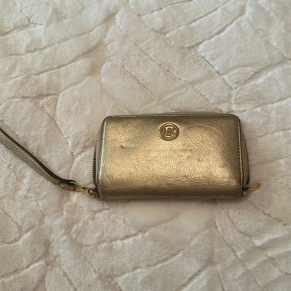 Michael Kors wristlet